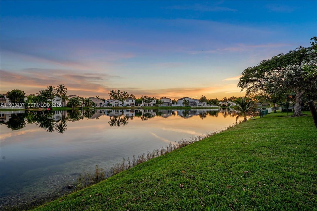 For Sale: $689,000 (3 beds, 2 baths, 2051 Square Feet)