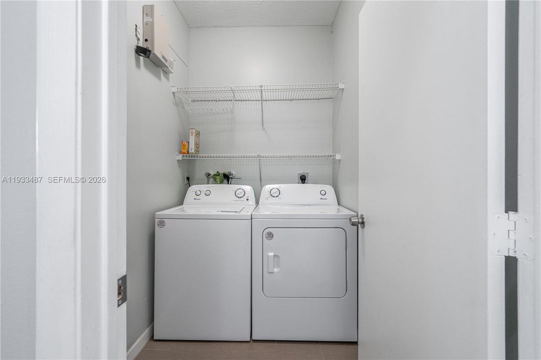 For Sale: $689,000 (3 beds, 2 baths, 2051 Square Feet)