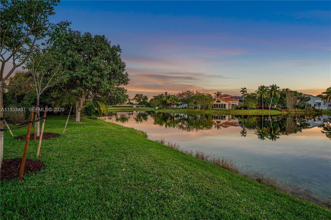 For Sale: $689,000 (3 beds, 2 baths, 2051 Square Feet)