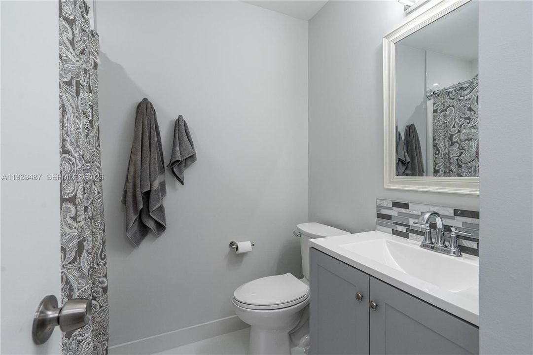 For Sale: $689,000 (3 beds, 2 baths, 2051 Square Feet)