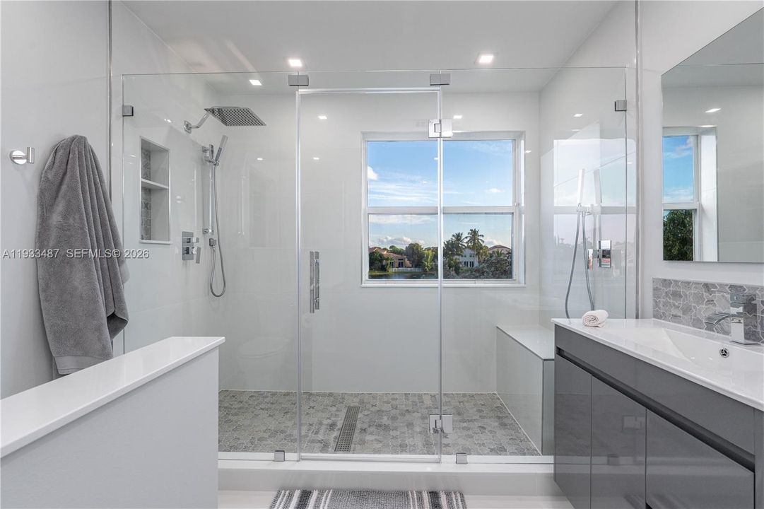 For Sale: $689,000 (3 beds, 2 baths, 2051 Square Feet)