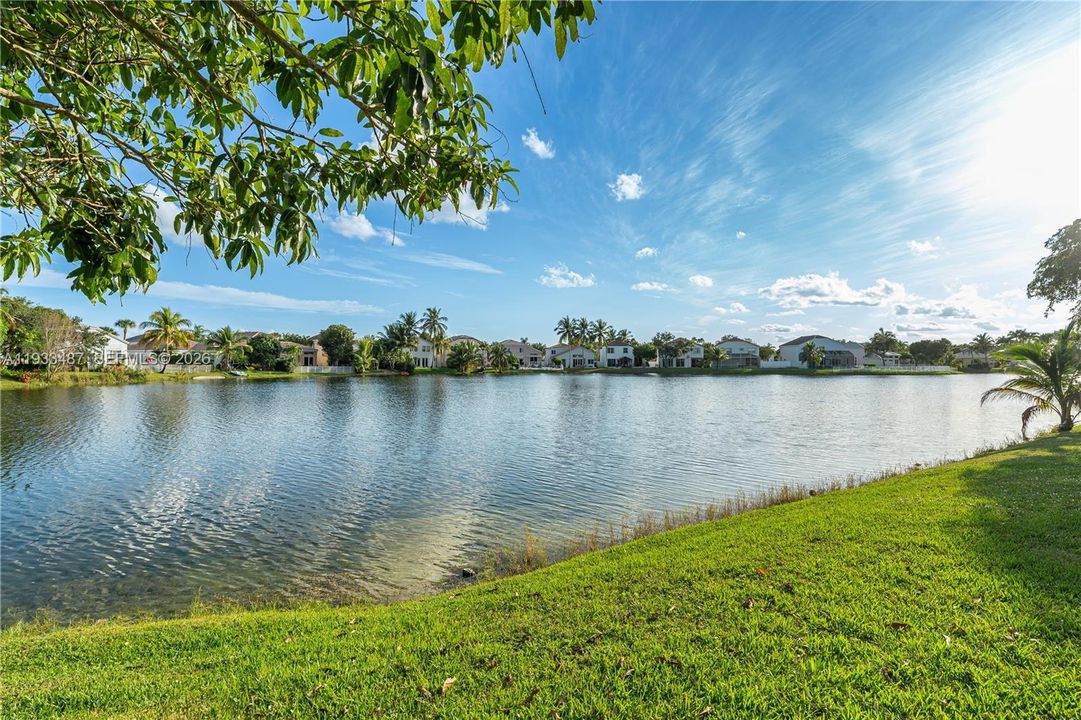 For Sale: $689,000 (3 beds, 2 baths, 2051 Square Feet)