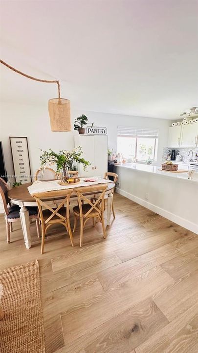 На продажу: $395,000 (3 спален, 2 ванн, 1231 Квадратных фут)