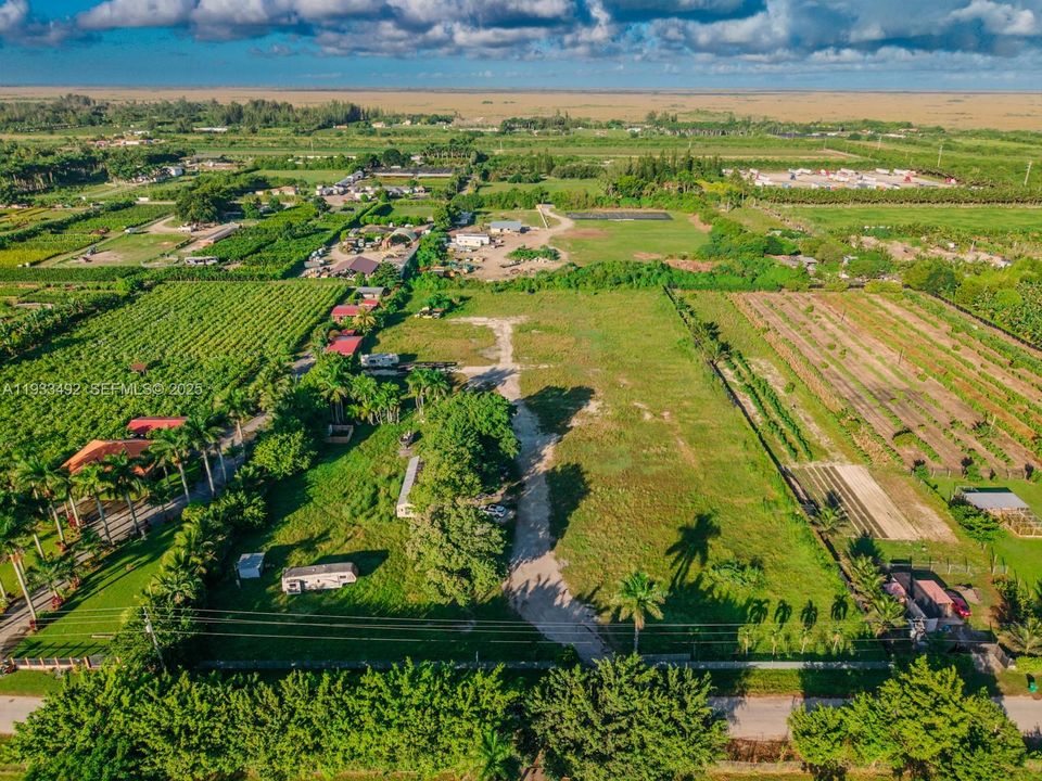 En Venta: $795,000 (4.81 acres)