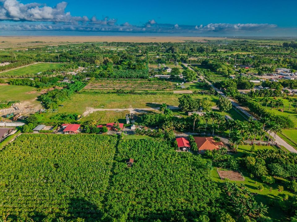 En Venta: $795,000 (4.81 acres)