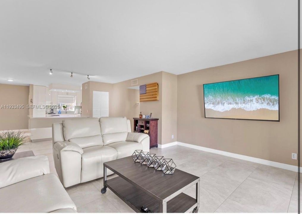 En Renta: $2,550 (2 camas, 2 baños, 1124 Pies cuadrados)