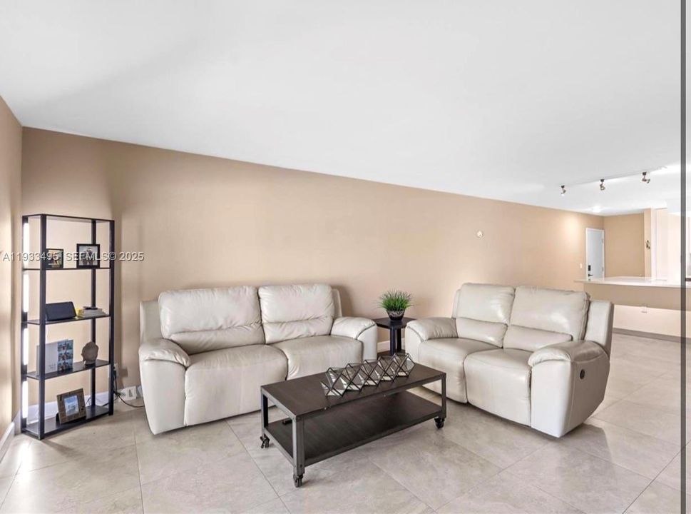 En Renta: $2,550 (2 camas, 2 baños, 1124 Pies cuadrados)