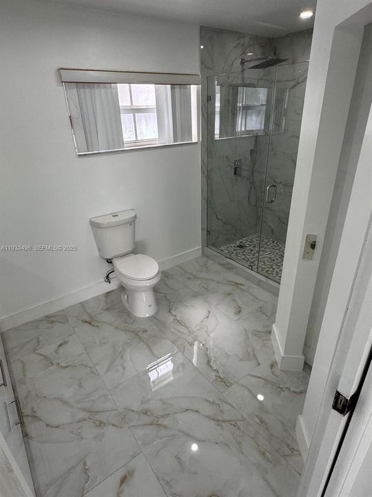 For Rent: $4,300 (3 beds, 2 baths, 1659 Square Feet)