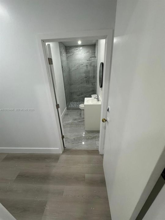 For Rent: $4,300 (3 beds, 2 baths, 1659 Square Feet)