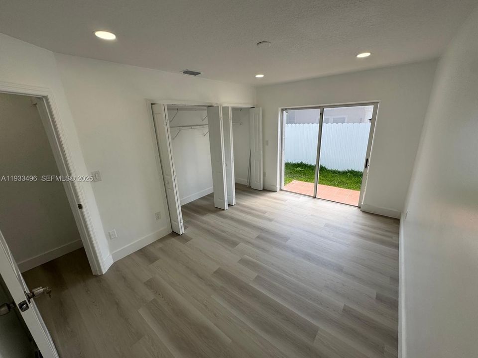 For Rent: $4,300 (3 beds, 2 baths, 1659 Square Feet)