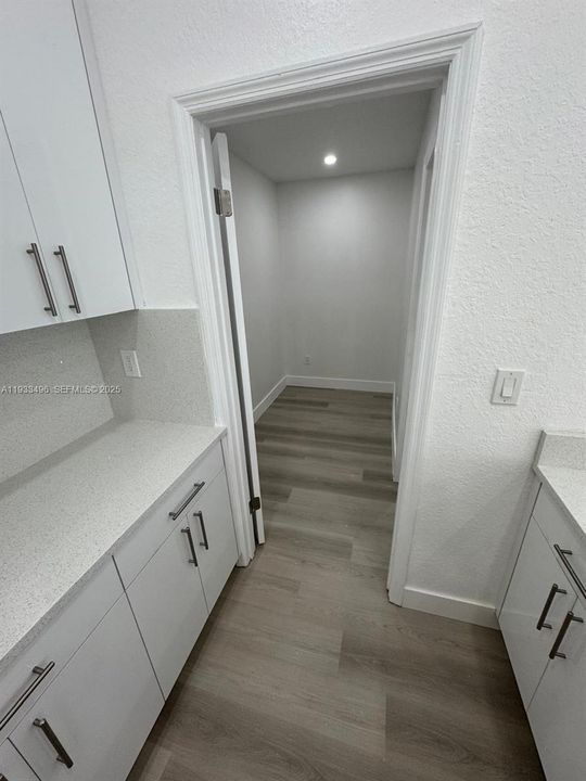 For Rent: $4,300 (3 beds, 2 baths, 1659 Square Feet)