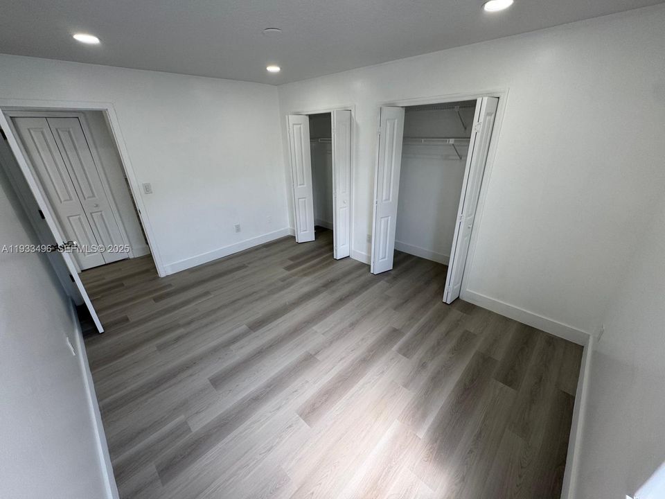 For Rent: $4,300 (3 beds, 2 baths, 1659 Square Feet)