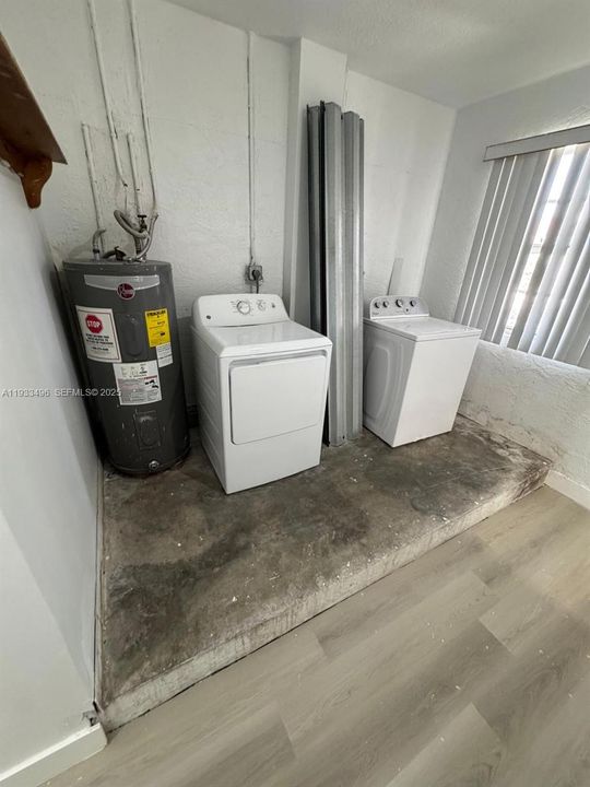 For Rent: $4,300 (3 beds, 2 baths, 1659 Square Feet)