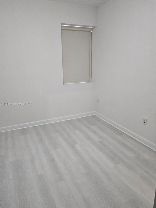 En Venta: $575,000 (4 camas, 2 baños, 2780 Pies cuadrados)