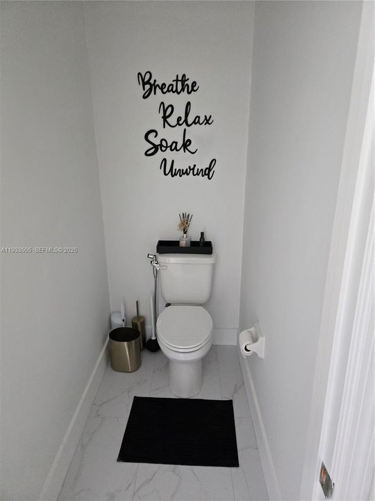 En Venta: $575,000 (4 camas, 2 baños, 2780 Pies cuadrados)