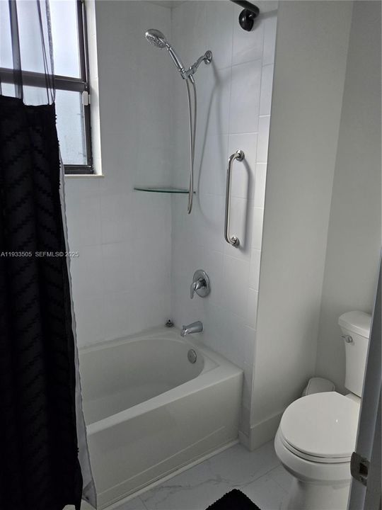 En Venta: $575,000 (4 camas, 2 baños, 2780 Pies cuadrados)