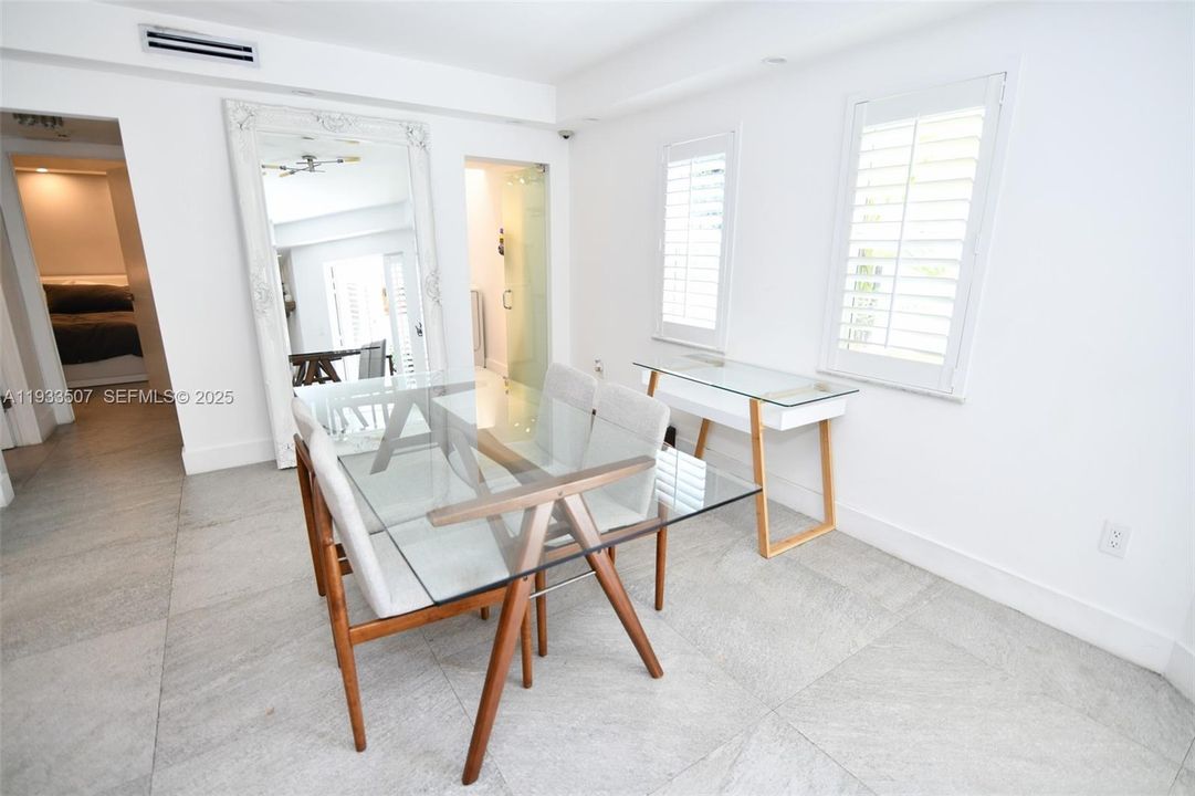 For Rent: $4,300 (1 beds, 1 baths, 8241 Square Feet)