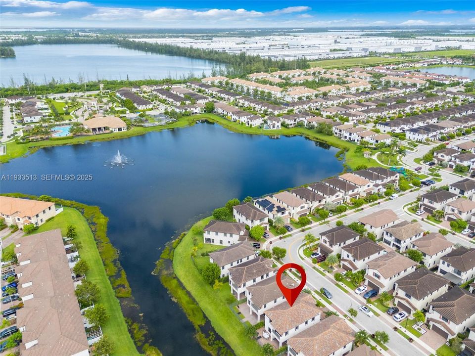 На продажу: $745,000 (4 спален, 2 ванн, 2486 Квадратных фут)