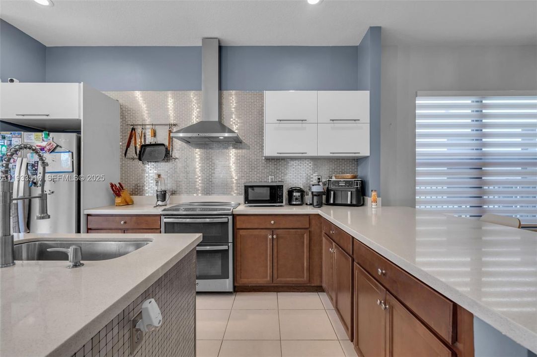 На продажу: $745,000 (4 спален, 2 ванн, 2486 Квадратных фут)