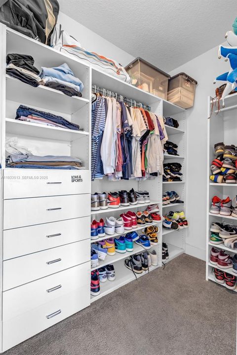 На продажу: $745,000 (4 спален, 2 ванн, 2486 Квадратных фут)