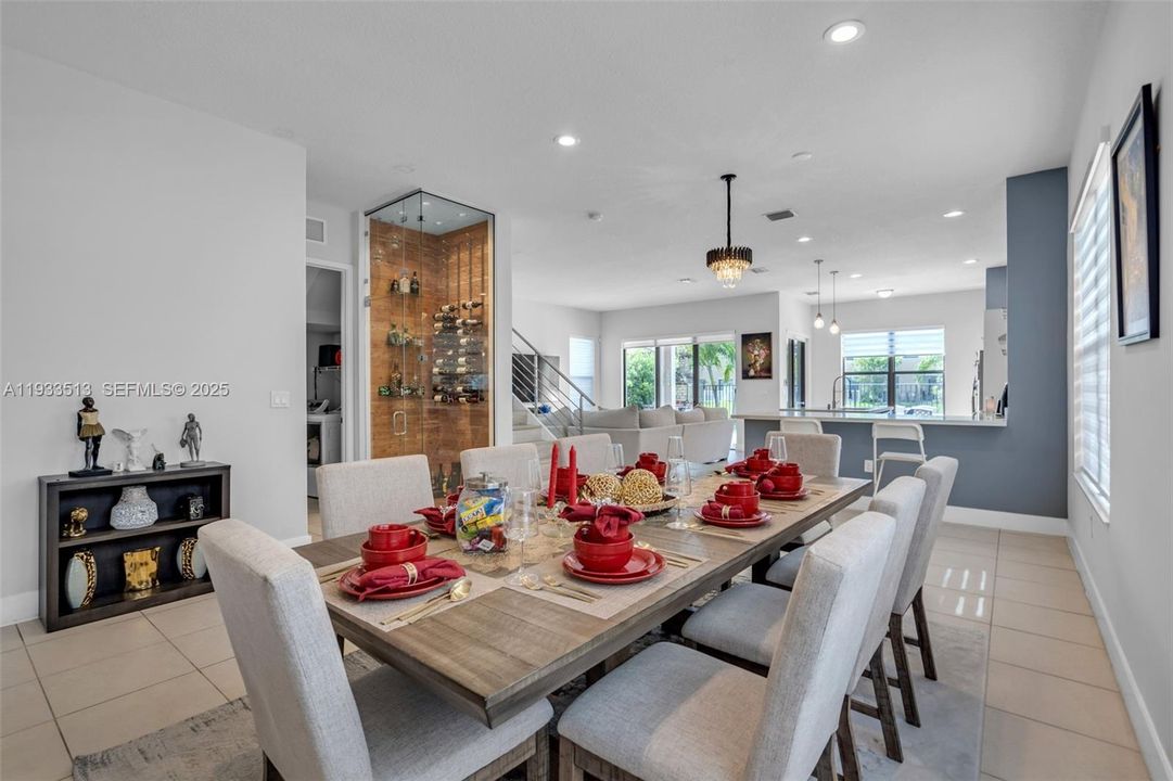 На продажу: $745,000 (4 спален, 2 ванн, 2486 Квадратных фут)