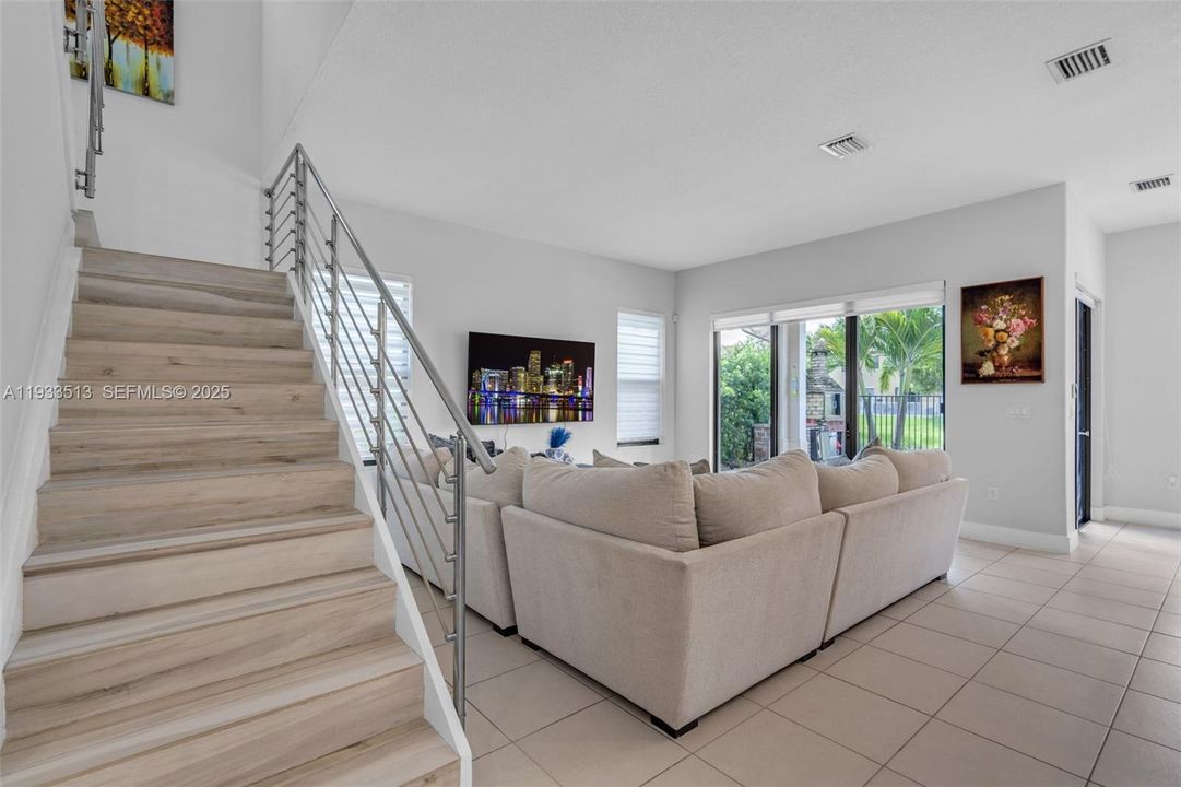 На продажу: $745,000 (4 спален, 2 ванн, 2486 Квадратных фут)