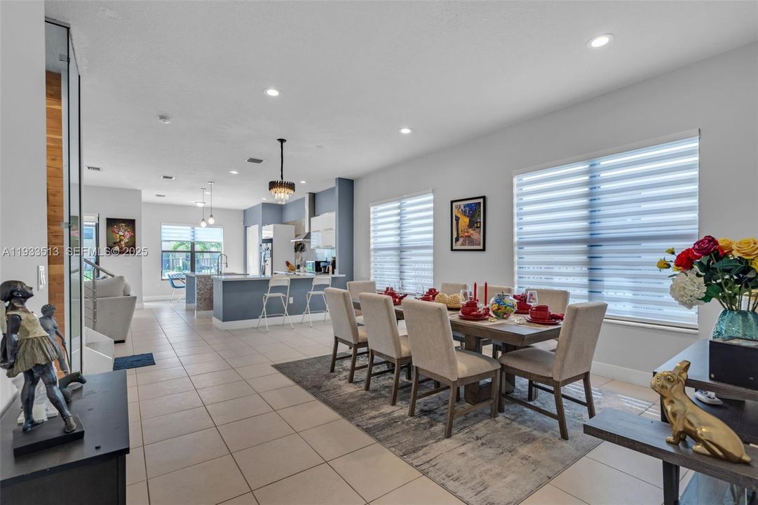 На продажу: $745,000 (4 спален, 2 ванн, 2486 Квадратных фут)