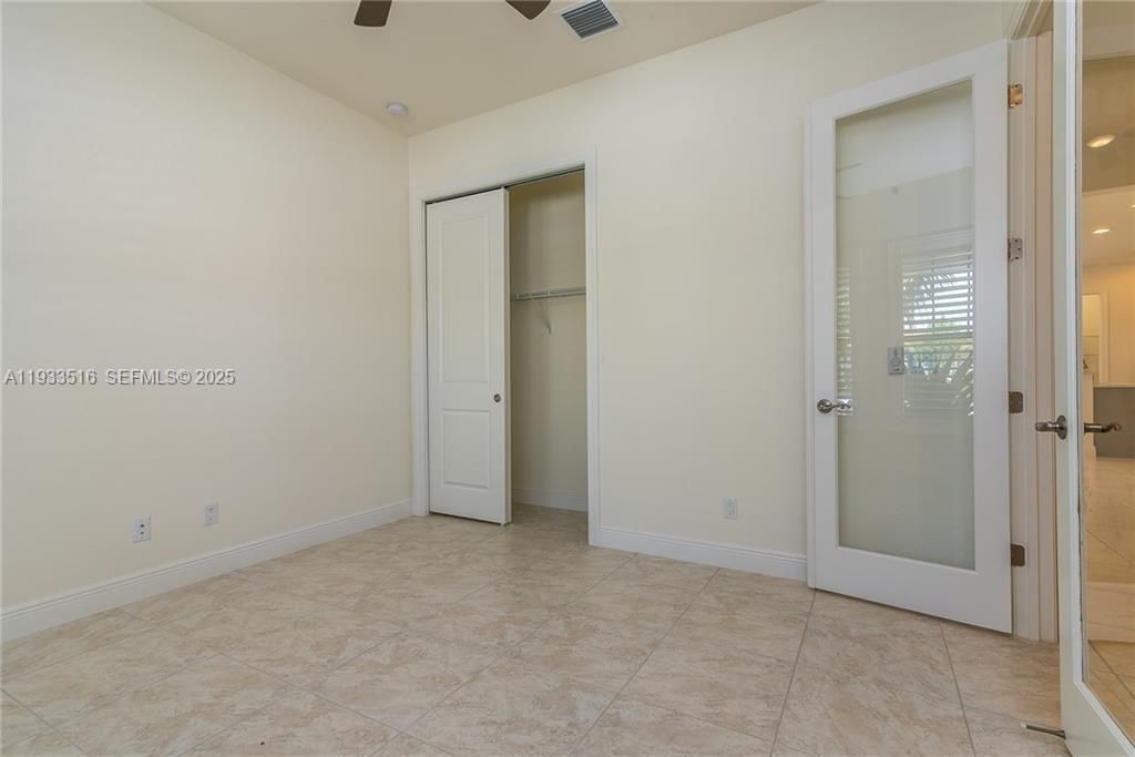 For Sale: $1,200,000 (4 beds, 3 baths, 3120 Square Feet)