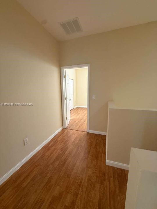 В аренду: $2,300 (3 спален, 2 ванн, 1508 Квадратных фут)