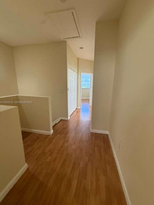 В аренду: $2,300 (3 спален, 2 ванн, 1508 Квадратных фут)