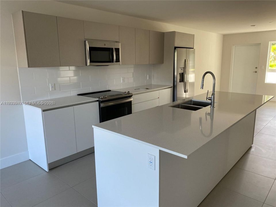 En Renta: $3,000 (3 camas, 2 baños, 1309 Pies cuadrados)