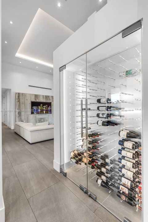 На продажу: $4,700,000 (4 спален, 4 ванн, 4080 Квадратных фут)