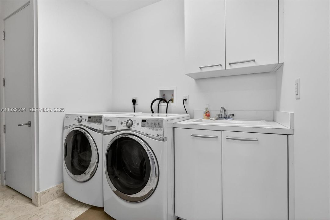 На продажу: $1,885,000 (3 спален, 3 ванн, 2235 Квадратных фут)