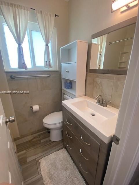 В аренду: $1,850 (0 спален, 1 ванн, 450 Квадратных фут)