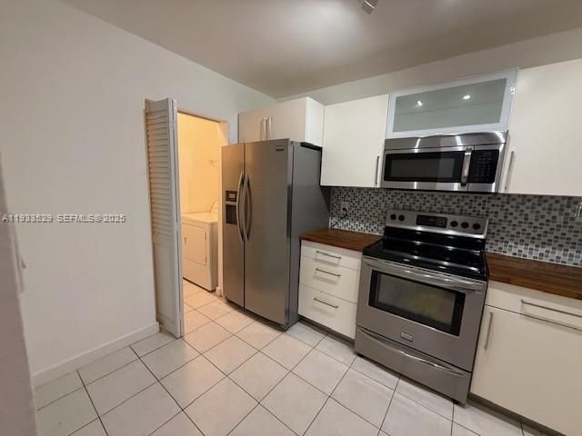 For Rent: $2,350 (3 beds, 2 baths, 1305 Square Feet)