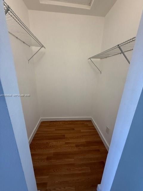 For Rent: $2,350 (3 beds, 2 baths, 1305 Square Feet)