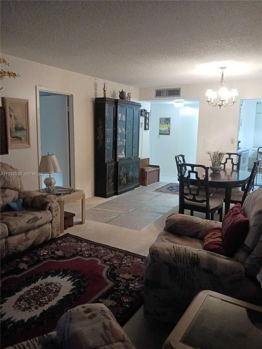 For Sale: $129,986 (2 beds, 2 baths, 960 Square Feet)