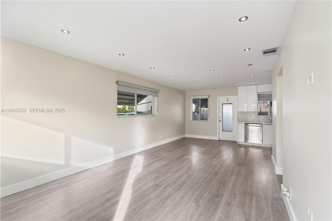 En Venta: $220,000 (2 camas, 1 baños, 851 Pies cuadrados)