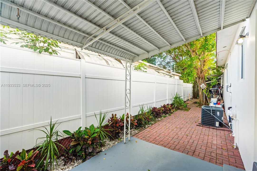 En Venta: $220,000 (2 camas, 1 baños, 851 Pies cuadrados)