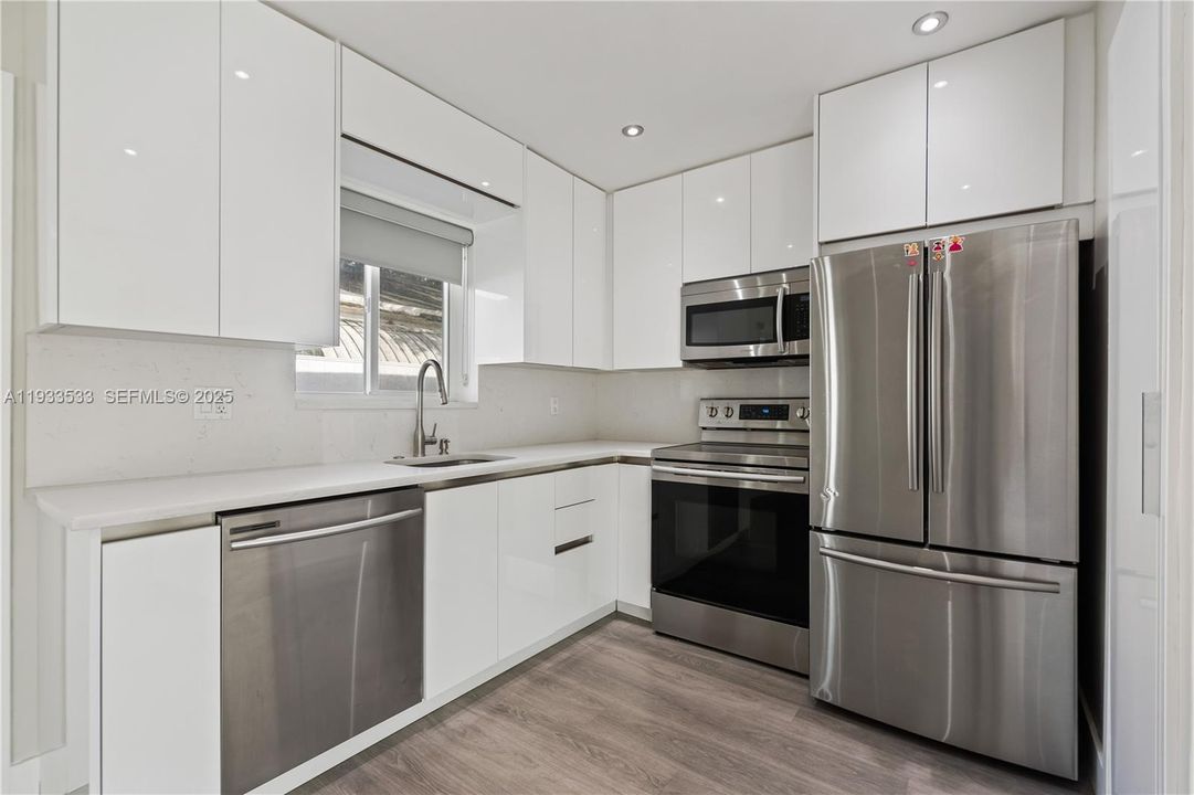 En Venta: $220,000 (2 camas, 1 baños, 851 Pies cuadrados)