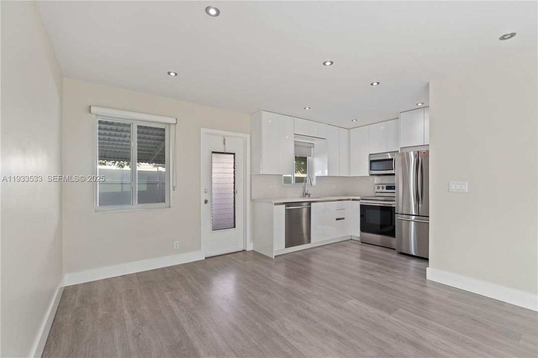 En Venta: $220,000 (2 camas, 1 baños, 851 Pies cuadrados)