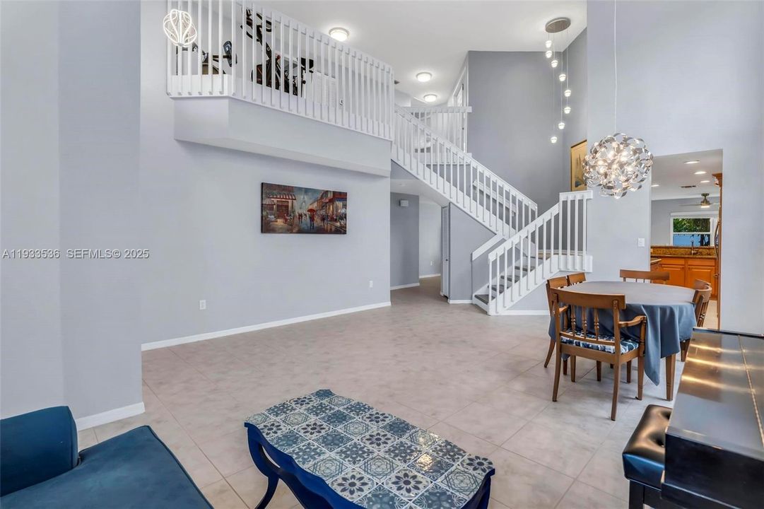 На продажу: $799,000 (4 спален, 3 ванн, 2709 Квадратных фут)