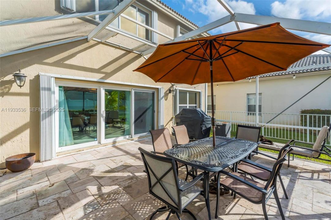 На продажу: $799,000 (4 спален, 3 ванн, 2709 Квадратных фут)