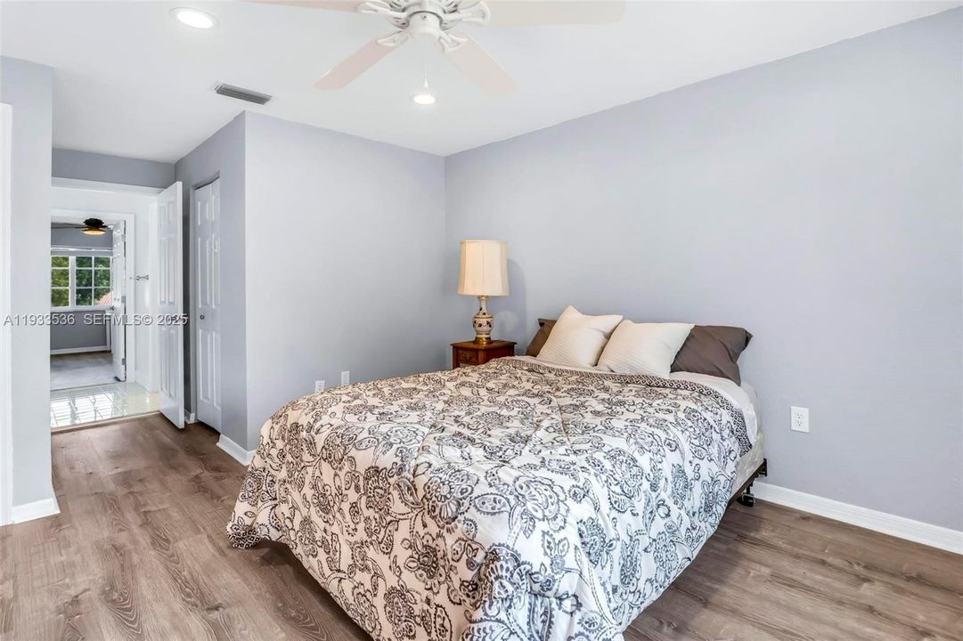 На продажу: $799,000 (4 спален, 3 ванн, 2709 Квадратных фут)