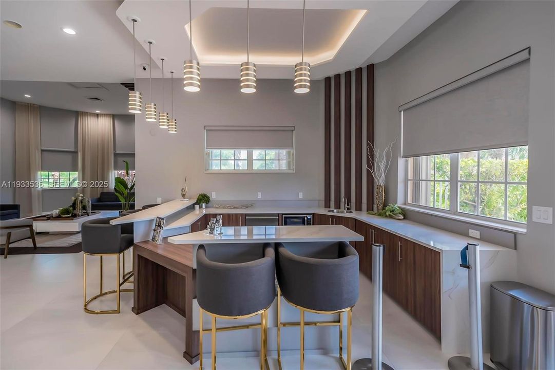 На продажу: $799,000 (4 спален, 3 ванн, 2709 Квадратных фут)