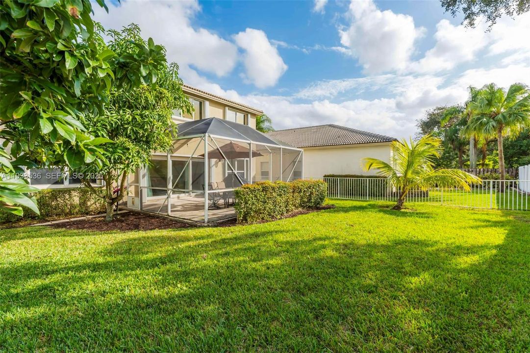 На продажу: $799,000 (4 спален, 3 ванн, 2709 Квадратных фут)