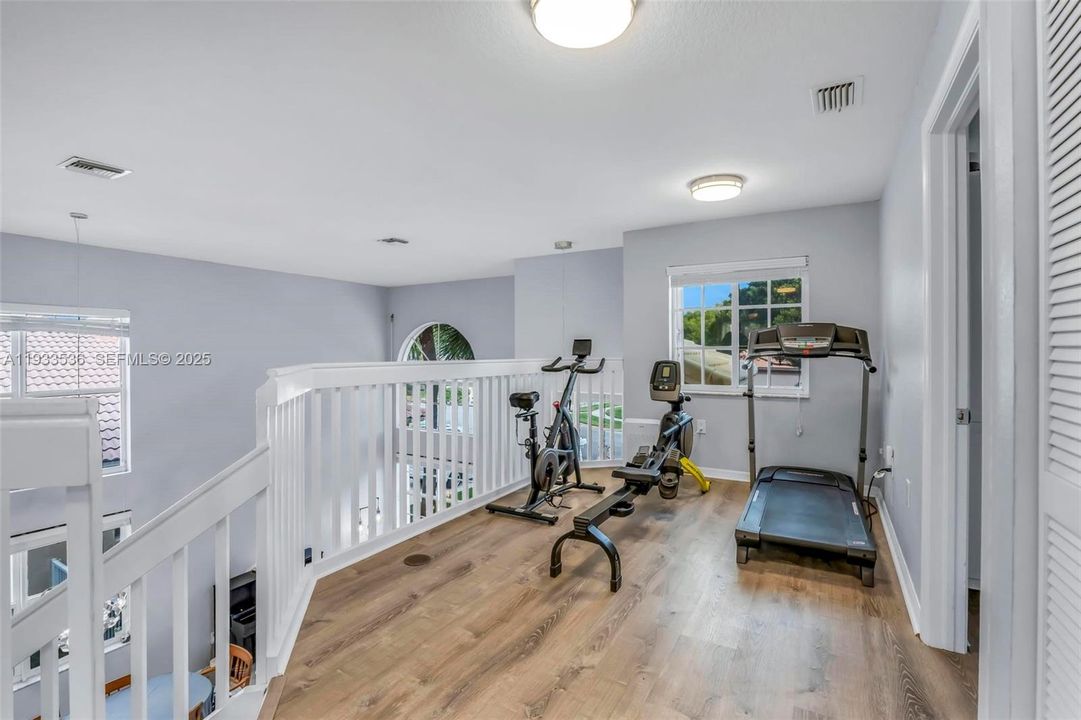 На продажу: $799,000 (4 спален, 3 ванн, 2709 Квадратных фут)