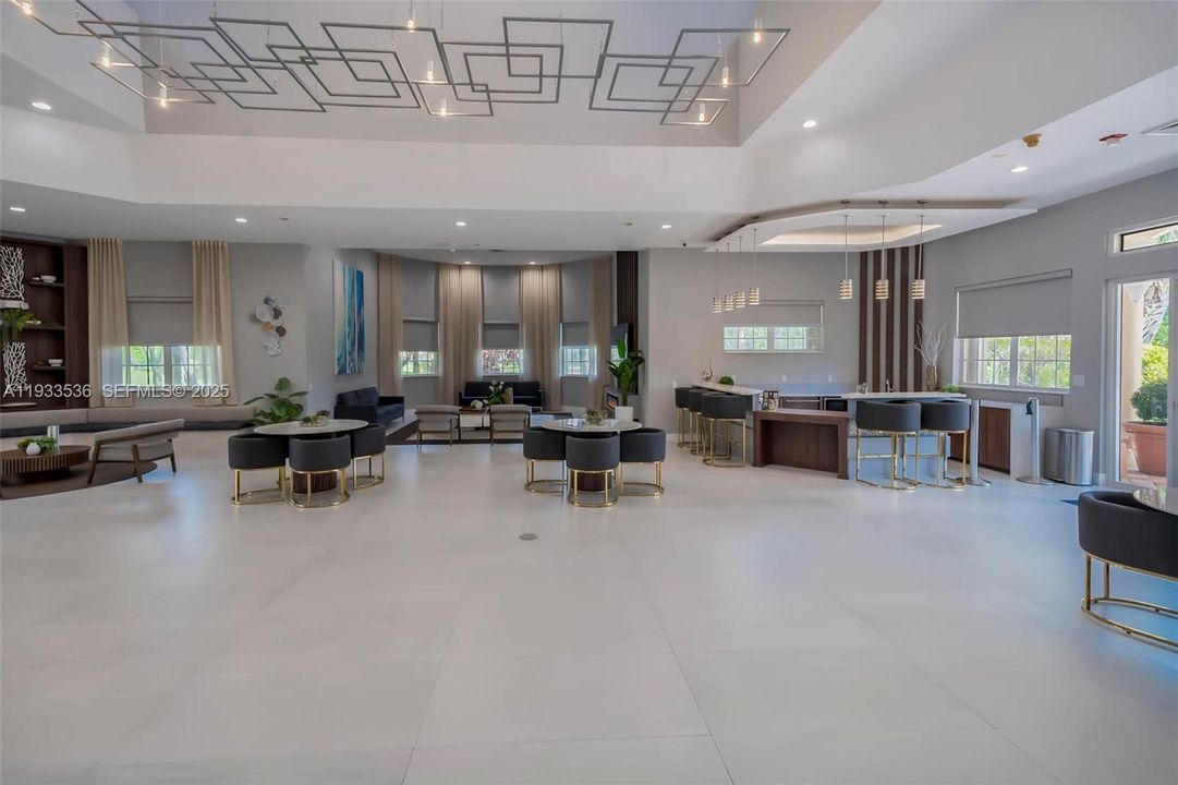 На продажу: $799,000 (4 спален, 3 ванн, 2709 Квадратных фут)