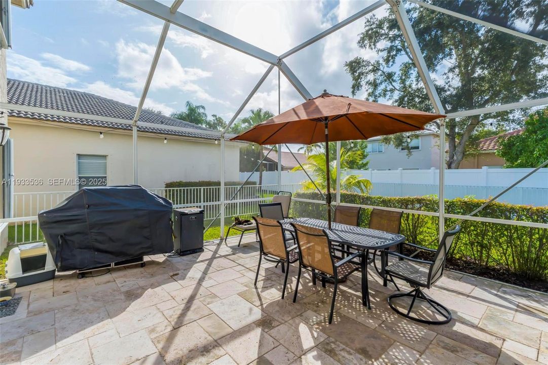 На продажу: $799,000 (4 спален, 3 ванн, 2709 Квадратных фут)