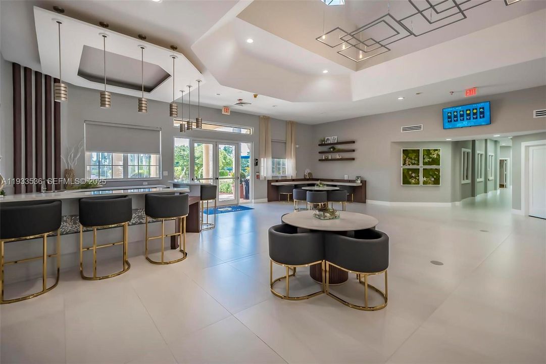 На продажу: $799,000 (4 спален, 3 ванн, 2709 Квадратных фут)